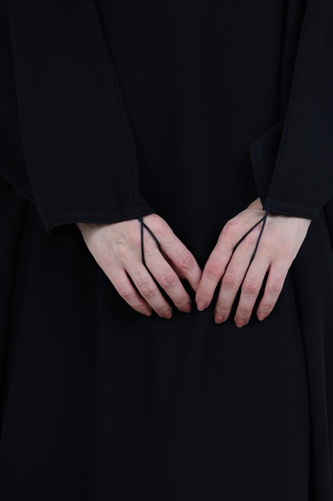 [1226] عباية رأس كريب مقفولة